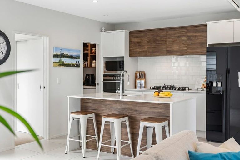 Photo of property in 72 Te Napi Drive, Takanini, 2112