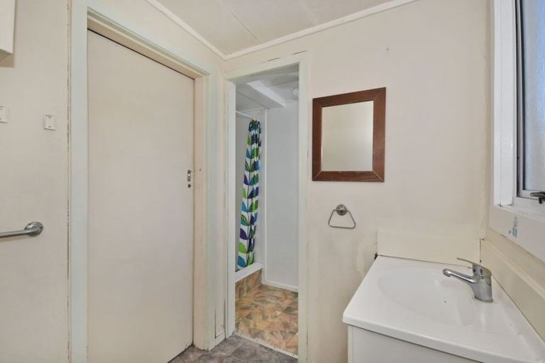 Photo of property in 17a Central Avenue, Avenues, Whangarei, 0110