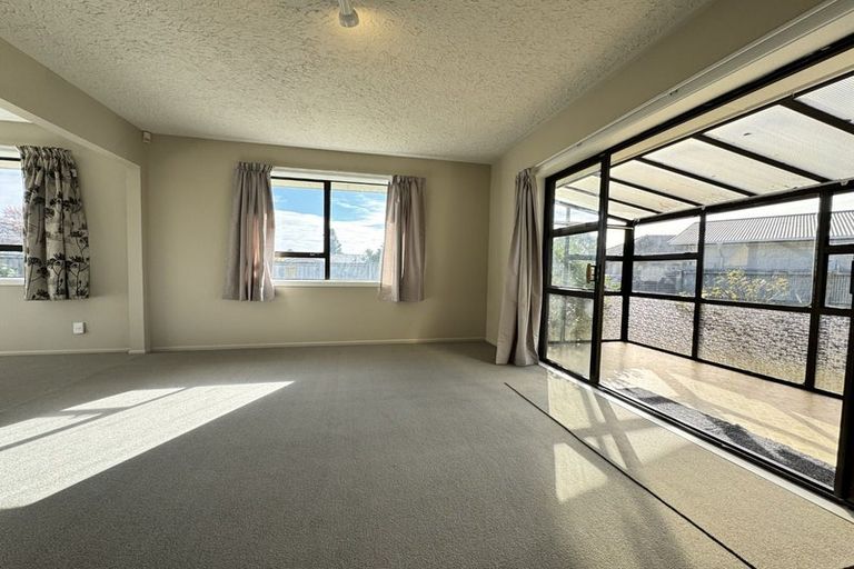 Photo of property in 11 Whelan Place, Hei Hei, Christchurch, 8042