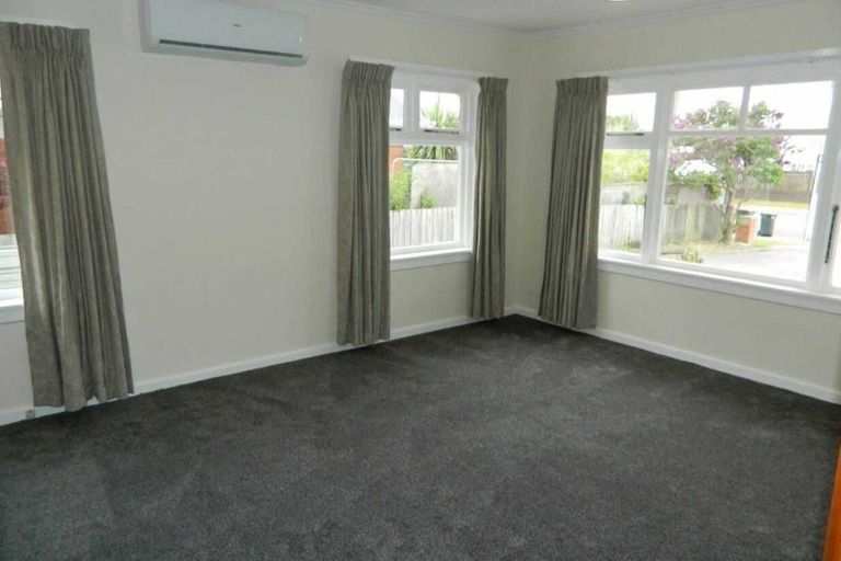 Photo of property in 26 Ottawa Road, Wainoni, Christchurch, 8061