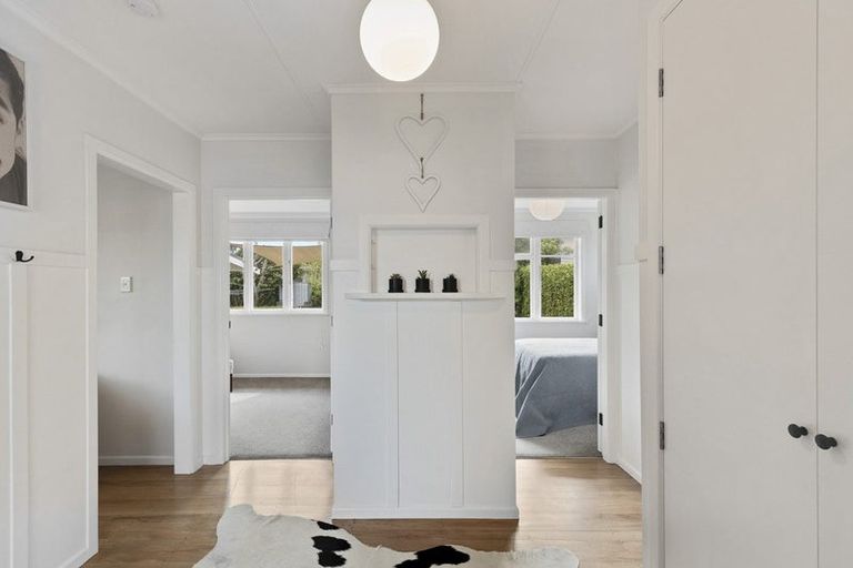 Photo of property in 9 Trafalgar Street, Westown, New Plymouth, 4310