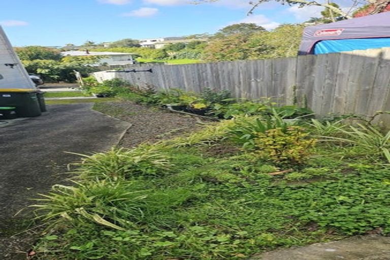 Photo of property in 30 Bellringer Road, Massey, Auckland, 0614