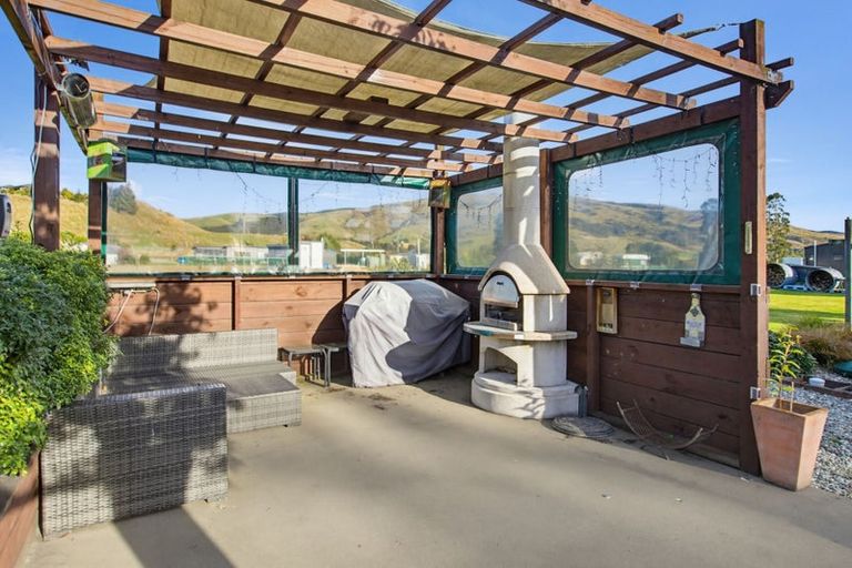 Photo of property in 8 Westoe Street, Waikaia, 9778