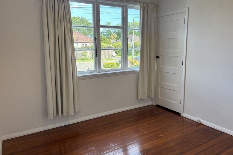 Photo of property in 12 Kitchener Place, Opawa, Christchurch, 8023