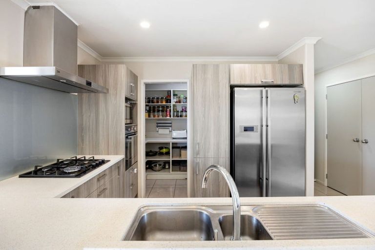 Photo of property in 10 Shirley Place, Huntington, Hamilton, 3210