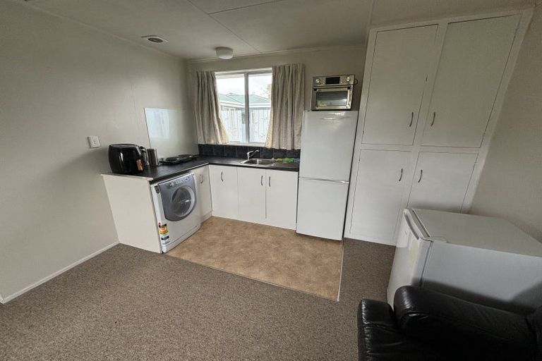Photo of property in 32 Thomson Street, West End, Palmerston North, 4412