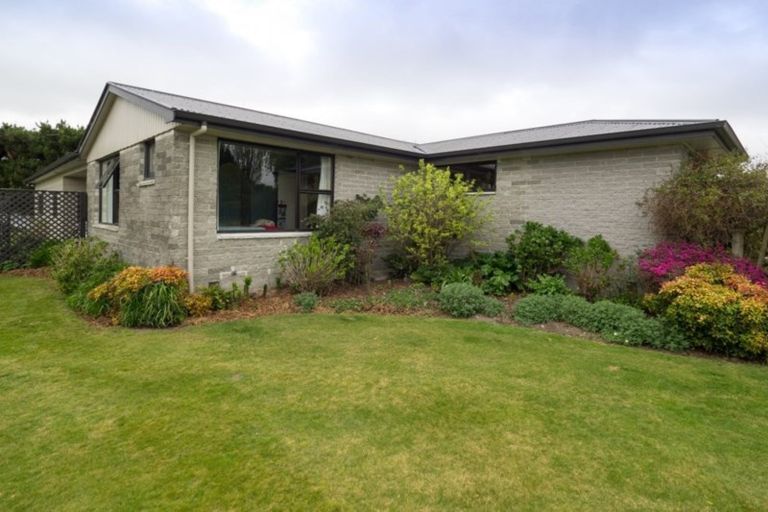 Photo of property in 126 Johnstone Street, Tinwald, Ashburton, 7774