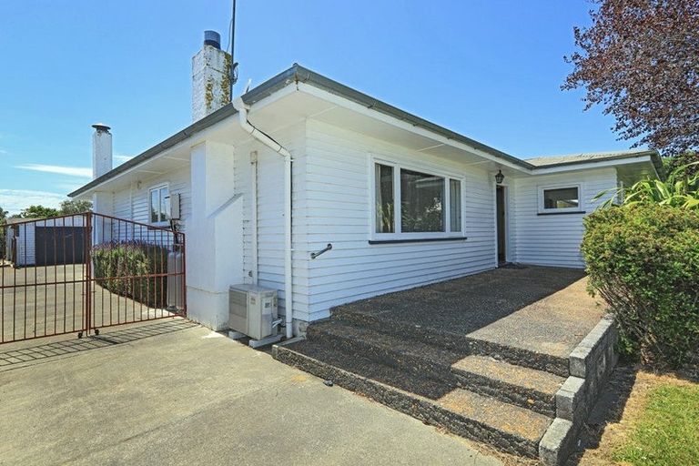 Photo of property in 38 Hillary Crescent, Maraenui, Napier, 4110