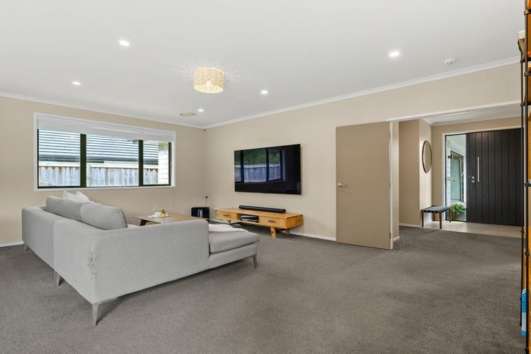 Photo of property in 2d Country Club Lane, Waiuku, 2123