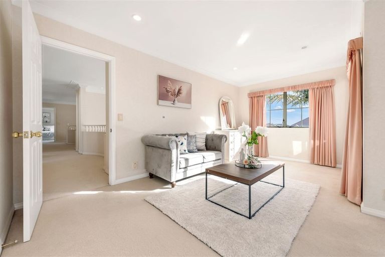 Photo of property in 23 Grammar School Road, Pakuranga, Auckland, 2010