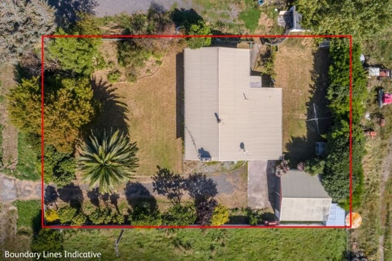 Photo of property in 2752 Lake Ferry Road, Pirinoa, Featherston, 5772