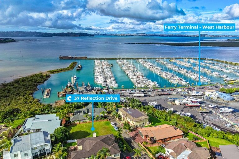 Photo of property in 37 Reflection Drive, West Harbour, Auckland, 0618
