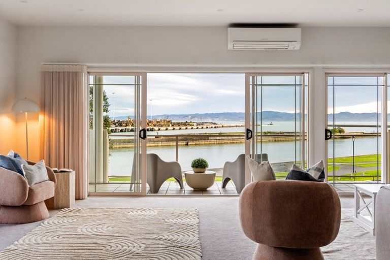 Photo of property in Harbour View, 21/100 Customhouse Street, Gisborne, 4010