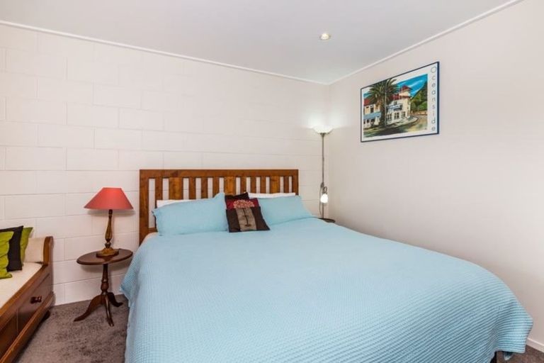 Photo of property in 10 Titoki Avenue, Waipahihi, Taupo, 3330