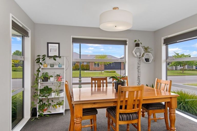 Photo of property in 31 Belgrave Drive, Rangiora, 7400