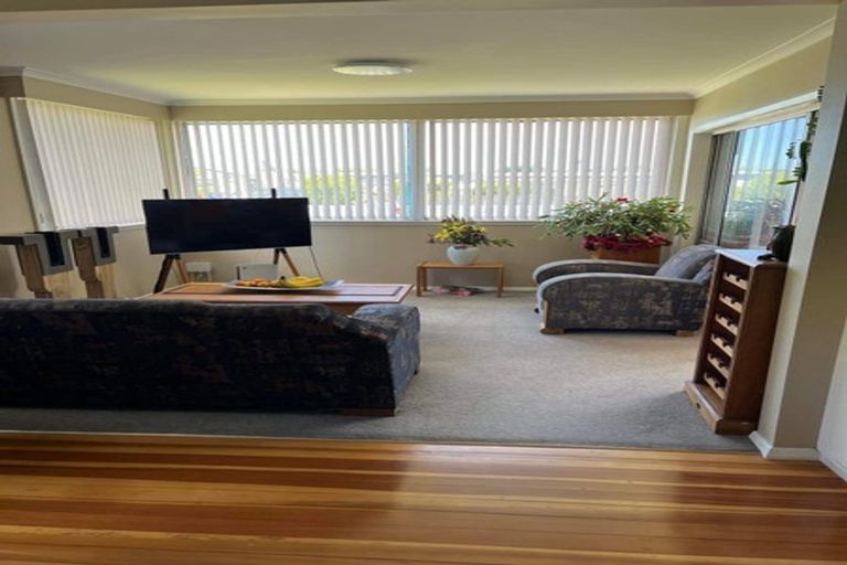 Photo of property in 3 Huia Street, Foxton Beach, Foxton, 4815