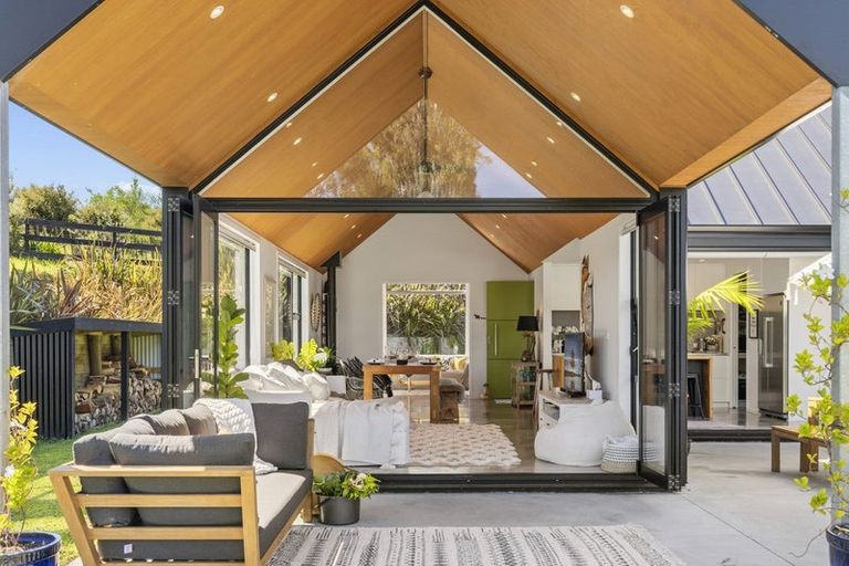 Photo of property in 49b Oceana Drive, Welcome Bay, Tauranga, 3175