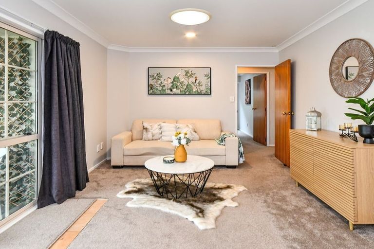 Photo of property in 31 Wairere Road, The Gardens, Auckland, 2105