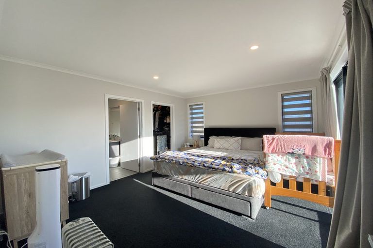 Photo of property in 18 Reuben Avenue, Rolleston, 7615