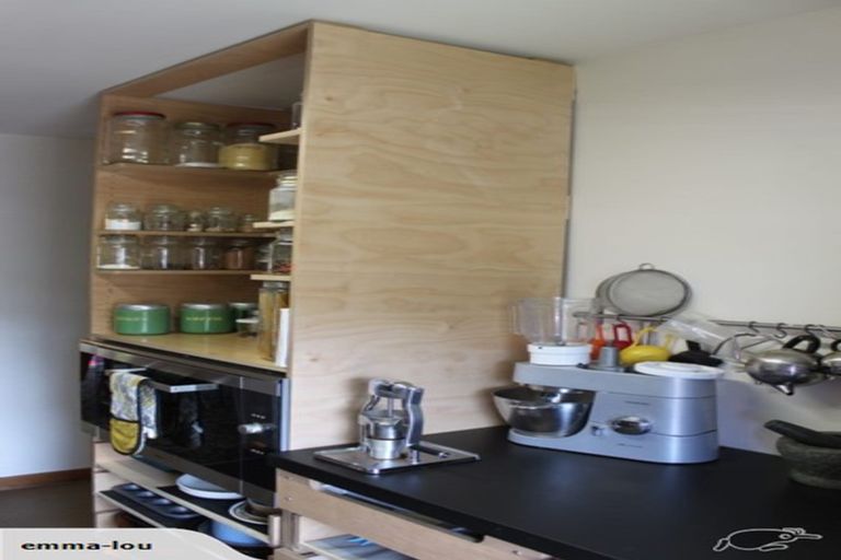 Photo of property in 6 Raekura Place, Redcliffs, Christchurch, 8081