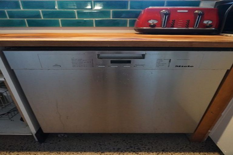 Photo of property in 924c Papamoa Beach Road, Papamoa Beach, Papamoa, 3118