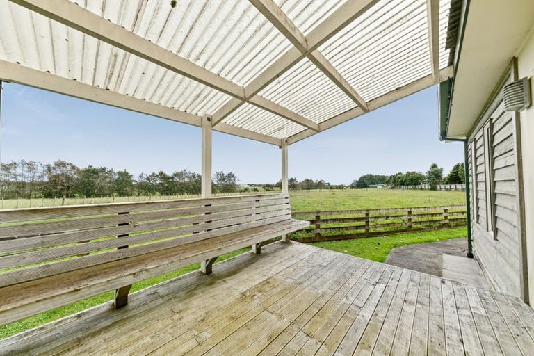 Photo of property in 55 Matarikoriko Road, Brixton, Waitara, 4382