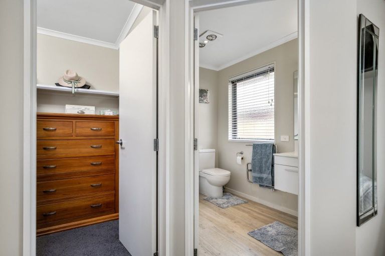 Photo of property in 12 Vantage Place, Omokoroa, 3114