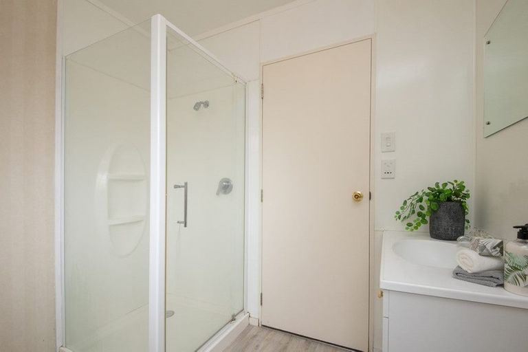 Photo of property in 6 Sovereign Court, West End, Palmerston North, 4410