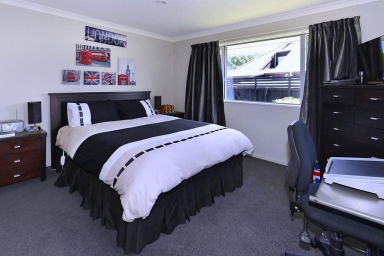 Photo of property in 10h Sefton Street, Belfast, Christchurch, 8051