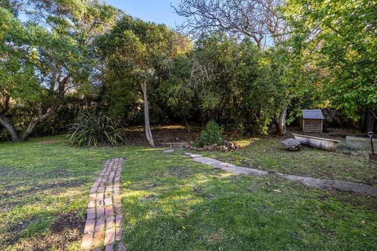 Photo of property in 65 Port Hills Road, Heathcote Valley, Christchurch, 8022