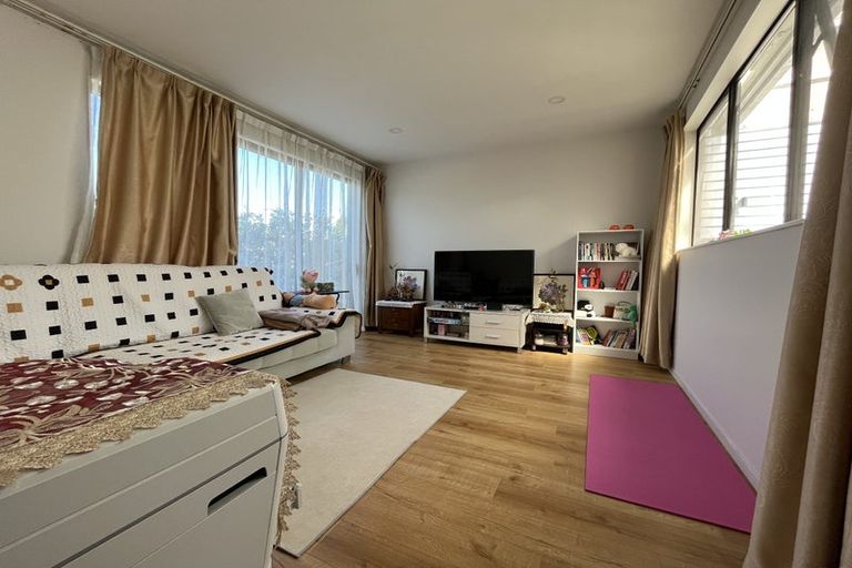 Photo of property in 2 Myland Drive, Hobsonville, Auckland, 0616