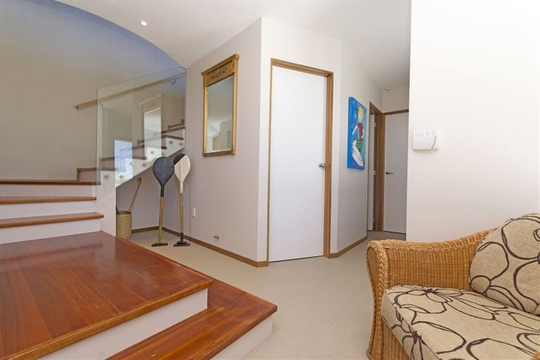 Photo of property in 10 Waitea Road, Muriwai, Waimauku, 0881