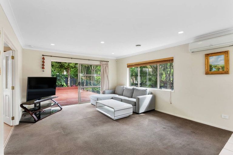 Photo of property in 22 Westview Court, Somerville, Auckland, 2014