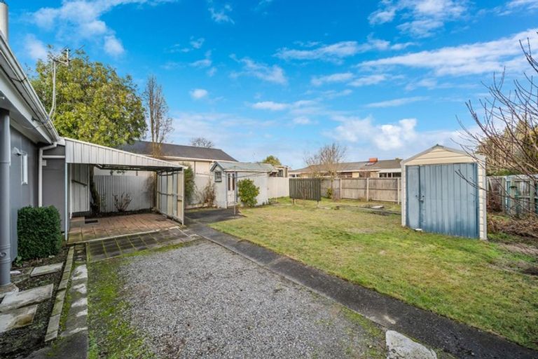 Photo of property in 98 Prestons Road, Redwood, Christchurch, 8051