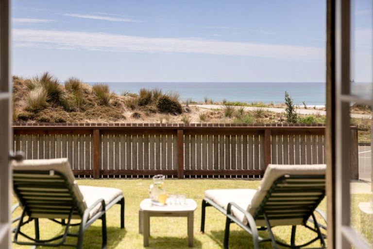 Photo of property in 69 Marine Parade, Mount Maunganui, 3116