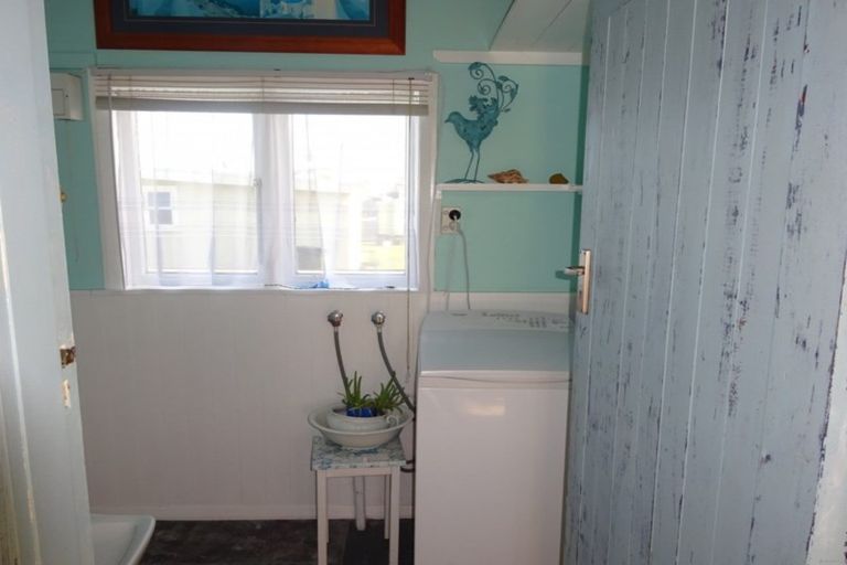 Photo of property in 119 Seabury Avenue, Foxton Beach, Foxton, 4815