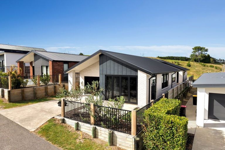 Photo of property in 1b Hera Lane, Pyes Pa, Tauranga, 3112