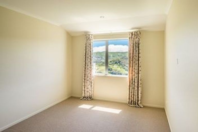 Photo of property in 223 Mark Avenue, Grenada Village, Wellington, 6037