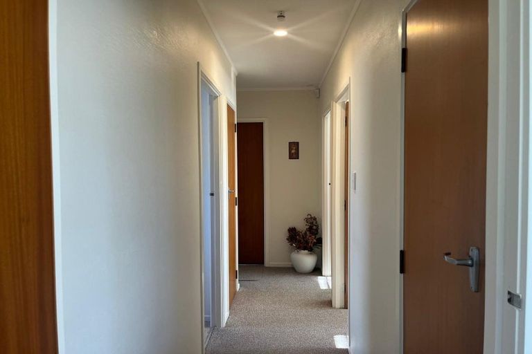 Photo of property in 1 Cardiff Road, Pakuranga, Auckland, 2010