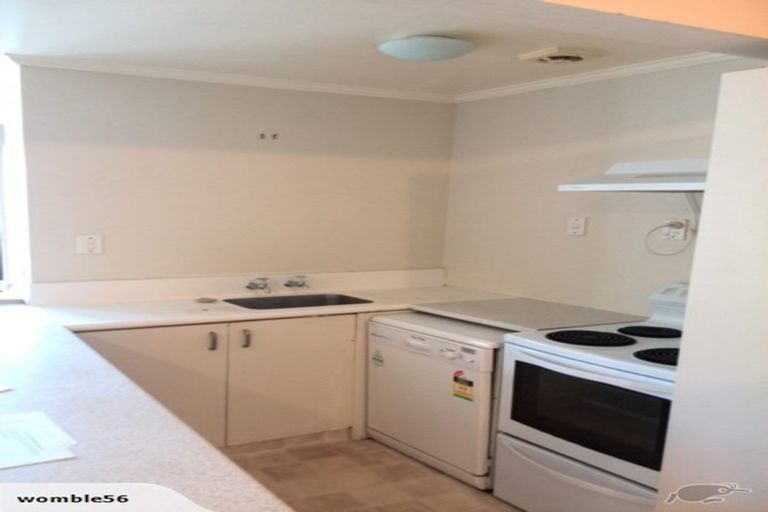 Photo of property in 210 Rintoul Street, Berhampore, Wellington, 6023