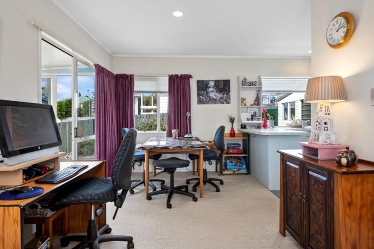 Photo of property in 2 Park View Rise, Gate Pa, Tauranga, 3112