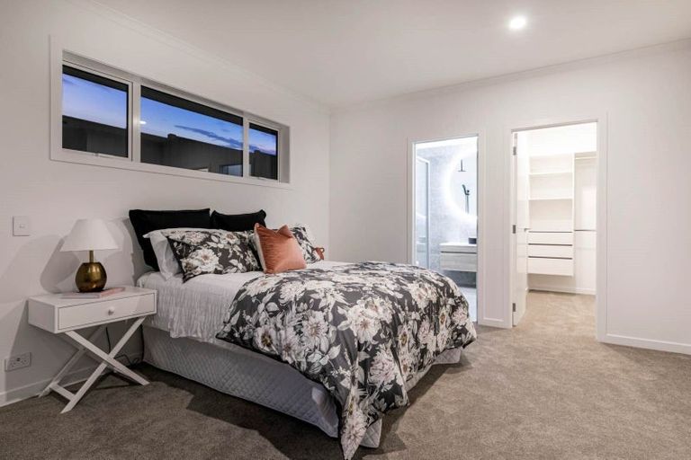 Photo of property in 7 Houpuni Road, Wainui, 0932