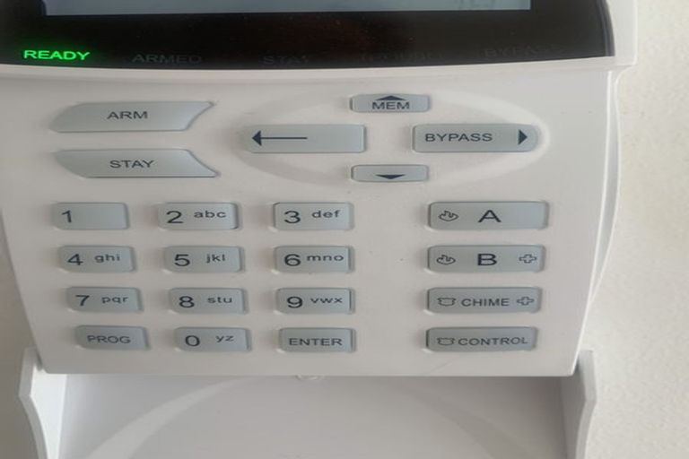 Photo of property in 143 Edmonton Road, Te Atatu South, Auckland, 0610