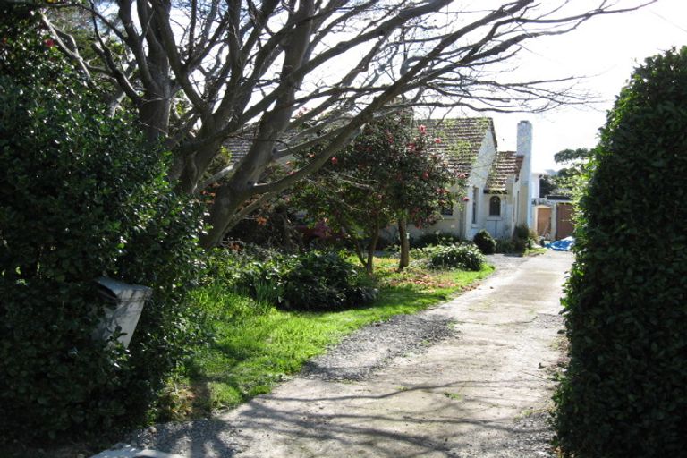 Photo of property in 151 Waiwhetu Road, Waterloo, Lower Hutt, 5011