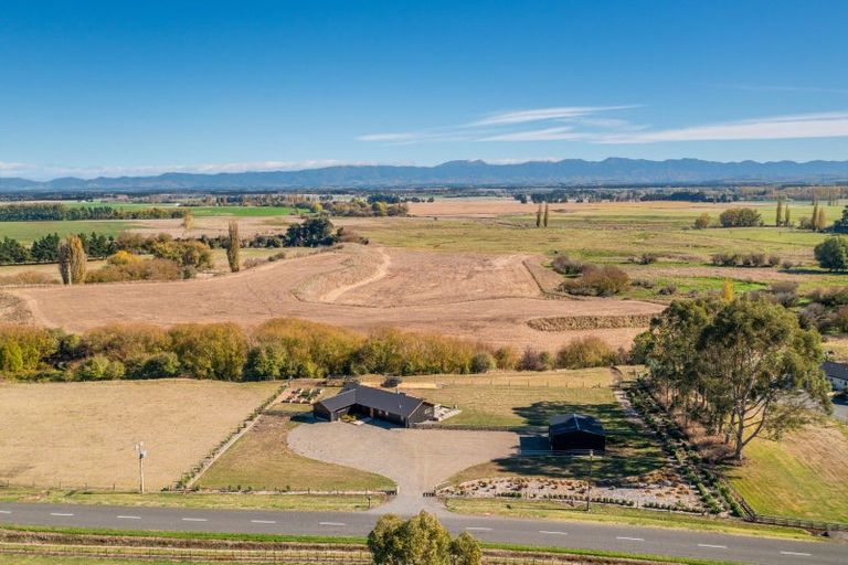 Photo of property in 360 Maharakeke Road, Waipukurau, 4281