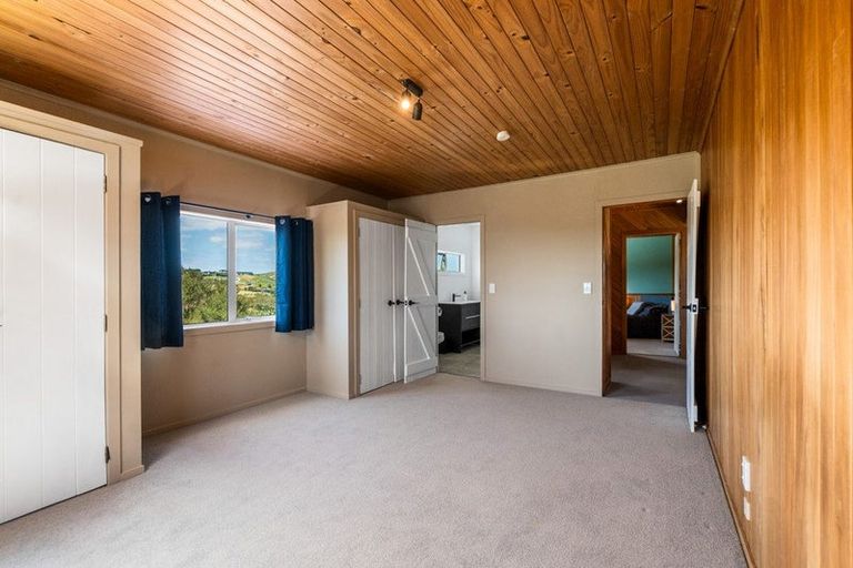 Photo of property in 43 Cable Bay Block Road, Cable Bay, 0420