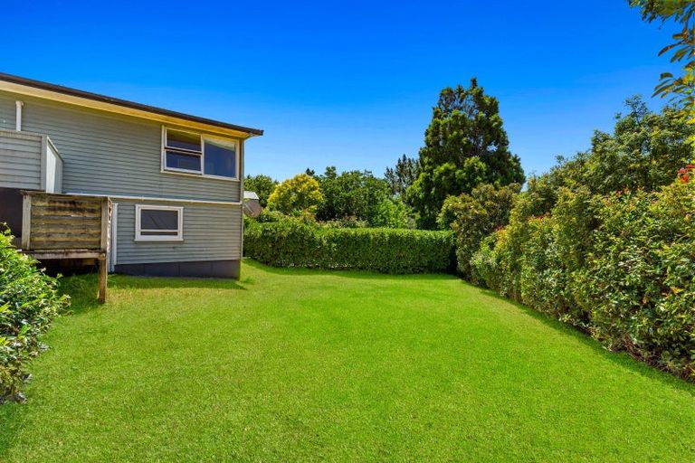 Photo of property in 32 Noall Street, Te Atatu Peninsula, Auckland, 0610