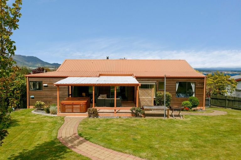 Photo of property in 106 Acacia Bay Road, Nukuhau, Taupo, 3330