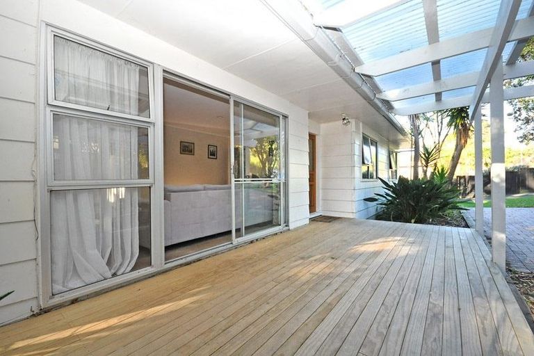 Photo of property in 79 Gledstane Road, Stanmore Bay, Whangaparaoa, 0932