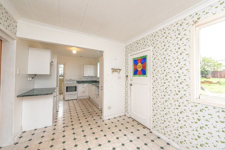 Photo of property in 22 Abbot Street, Gonville, Whanganui, 4501